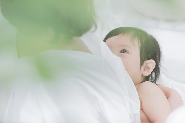 助産師監修 赤ちゃんの体重が増えなくても気にしないで 母乳育児で陥りがちな不安